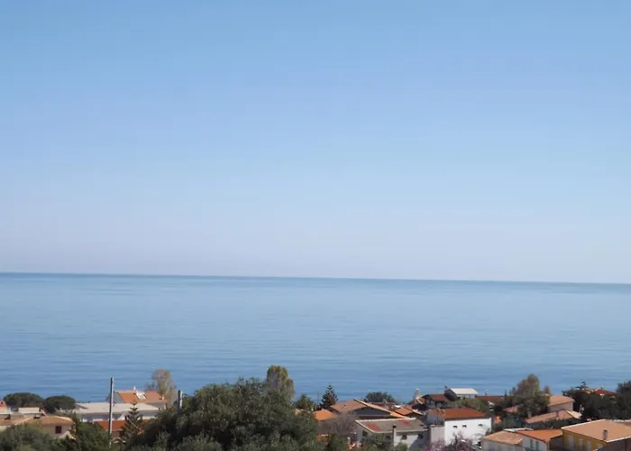 Cozy House Sea View 3*