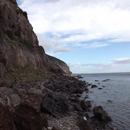 ゲストハウス Cozy House Sea View 3*