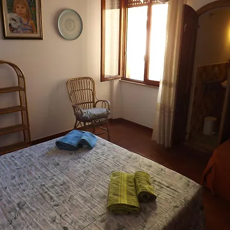 ゲストハウス Cozy House Sea View 3*