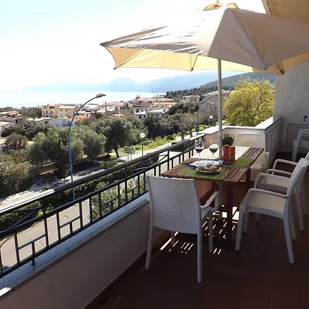 Cozy House Sea View 3* カーラゴノネ